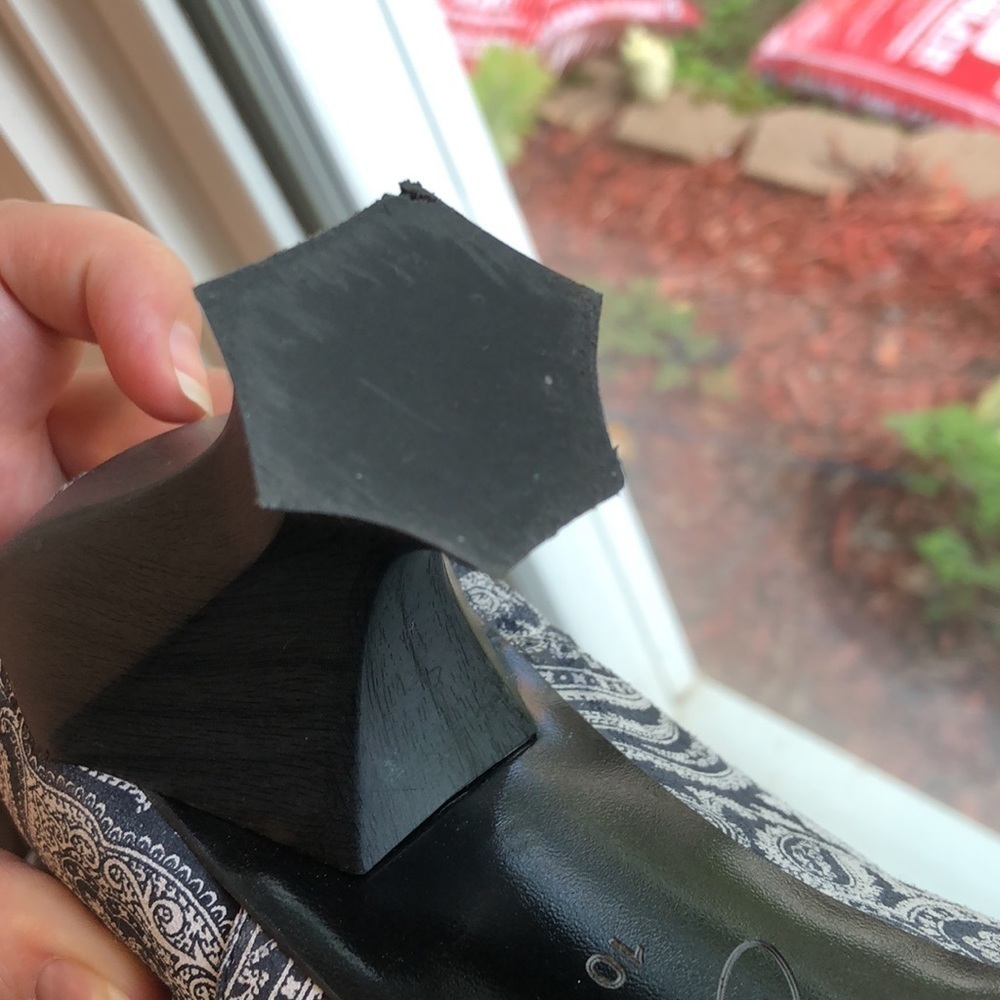 JOHN Fluevog Baroque Murillo Diamond Perforated Boot size 10 paisley print - Picture 15 of 16